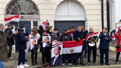 الجالية المصرية بلندن تحتفل بعيد الشرطة وثورة يناير