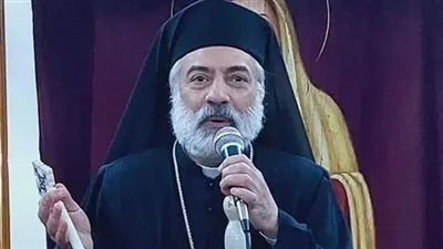 الأنبا باسيليوس يدشن مزاري العذراء والقديس يوسف بكنيسة القيامة بالمنيا 