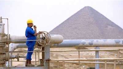 وزير البترول يكشف موعد تصدير الغاز إلى لبنان