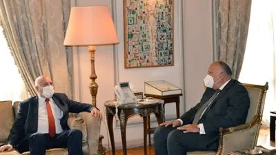 وزير الخارجية يستقبل أمين سر اللجنة المركزية لحركة فتح (صور)