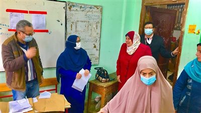 وكيل تعليم المنوفية تتفقد انتظام سير الامتحانات 