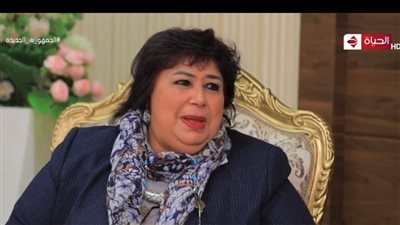 بمعزوفة موسيقية..وزيرة الثقافة تحتفل بانطلاق برنامج 