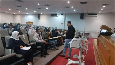 إطلاق برامج تدريبية لتنمية مهارات تمريض الرعايات المركزة بمستشفيات الأقصر(صور)
