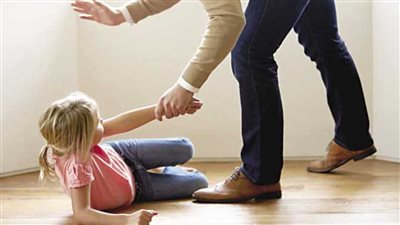 بعد واقعة طفل عين شمس.. مشروع قانون بمجلس النواب لتجريم الإهمال الأسري 