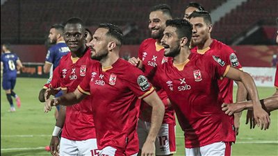 نجمي الأهلي يستعدان للمشاركة في كأس العالم للأندية