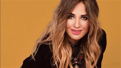 خاص.. توقعات مادلين طبر لماتش مصر والكاميرون