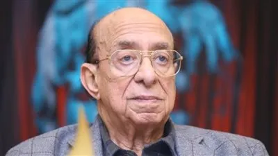 مراد مكرم ينعى وفاة المخرج جلال الشرقاوي