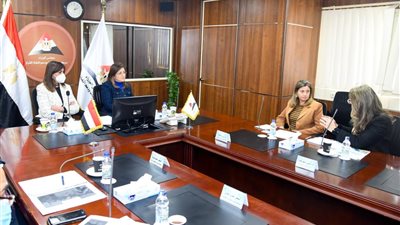 وزيرتا الهجرة والتخطيط تعقدان اجتماعا تحضيريا استعدادا لمؤتمر 