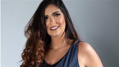 الفنانة بسنت النبراوي تكشف حقيقة موافقتها على المساكنة (فيديو)