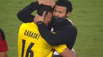 بعد هزيمته.. إلهام شاهين تدعم المنتخب الوطني للوصول إلى كأس العالم