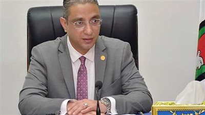 بالتعاون مع 