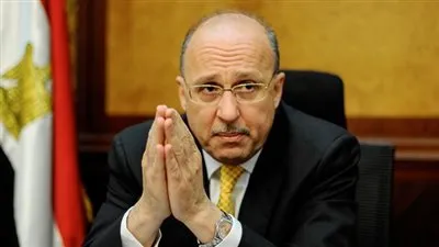  وزير الصحة الأسبق يعلق لأول مرة على  
