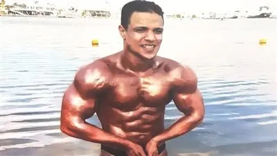 أحمد صابر يتحدى الظروف ويتألق في بطولة القاهرة لكمال الأجسام