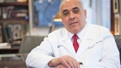 أستاذ زراعة الأمعاء يكشف تفاصيل إجراء جراحة نادرة في 20 دقيقة وبثها عالميًا 