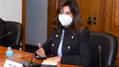 وزيرة الهجرة تبحث مع نيفين جامع استعدادات عقد مؤتمر 