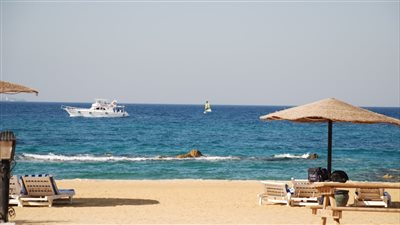 تفتيش على 81 منشأة سياحية يسفر عن غلق لـ 53 فندقًا 