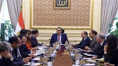 الحكومة تعلن حزمة من الأخبار السارة للمصريين بخصوص الأجور