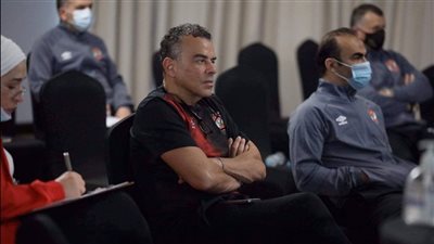 خالد مرتجي يحضر الاجتماع الفني لمباراة الأهلي والهلال السعودي