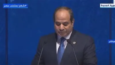 السيسي: التلوث بالنفايات البلاستيكية يمثل تحديا حقيقيا أمام الدول النامية