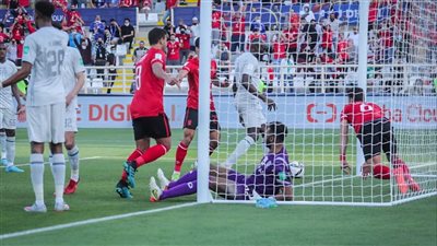 هزيمة الأهلي ليست الأكبر.. 6 أندية زارت شباك محمد العويس برباعية