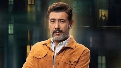 أحمد وفيق أب لثلاثه أبناء في 