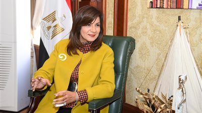 وزيرة الهجرة تبحث استعدادات 