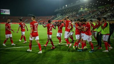 موسيماني يستقر على ثنائي دفاع الأهلي أمام الهلال السوداني