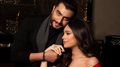 مع بوكيه ورد.. هاجر أحمد تحتفل بلفلانتين برفقة زوجها 