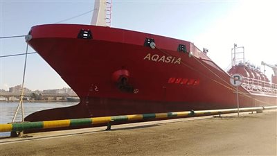 شحن 3050 طن صودا ك أو ية وتداول 27 سفينه بموانئ بورسعيد