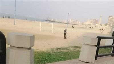 جمهور الإسكندرية يلتف حول محمد رمضان.. والأمن يتدخل