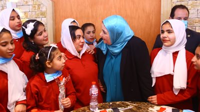 وزيرة التضامن تتفقد موتيل المنصورة وتلتقي 