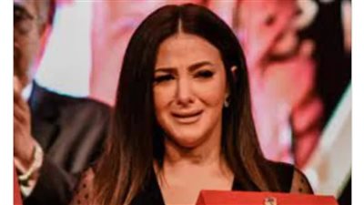 بكلمات مؤثرة.. دنيا سمير غانم تتذكر والديها 