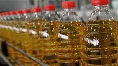 ضبط 4 أطنان زيت طعام مجهول المصدر بمنوف وتحرير 162 محضرا تموينيا بالمنوفية 