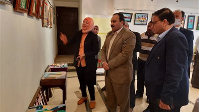 بالصور.. افتتاح معرض منتجات نسجية لحياة كريمة بنوعية بنها