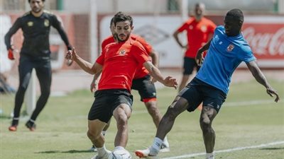 الدبابة.. الأهلي يقترب من تجديد عقد نجم الفريق لمدة 5 مواسم