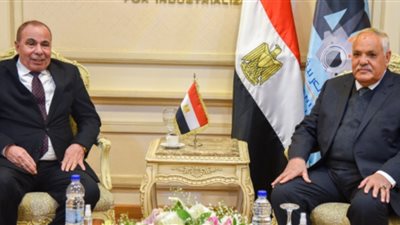 مشروعات بحثية بالتعاون بين العربية للتصنيع والمعهد التكنولوجي العالي ببني سويف