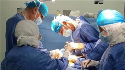 تفاصيل نجاح أول جراحة لزراعة الرئة في مصر (فيديو)