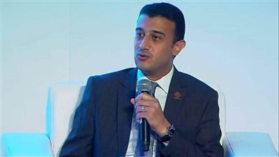 برلماني: الاقتصاد العالمي سيتأثر بسبب الحرب الروسية على أوكرانيا