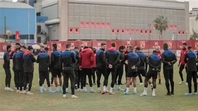 موسيماني يعقد جلسة خاصة مع لاعبي الأهلي.. طالع التفاصيل