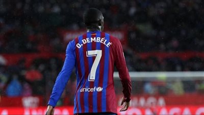 ديمبيلي يتراجع عن قراره ويحسم مستقبله مع برشلونة