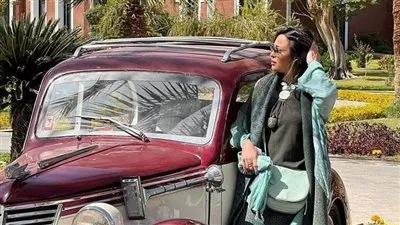 داليا البحيري تتجول بأسوان على هامش حضور مهرجان أفلام المرأة