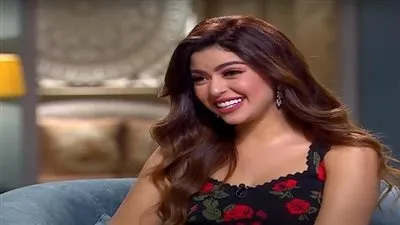 ميرنا جميل تكشف حقيقة قرابتها بالفنانة سناء جميل