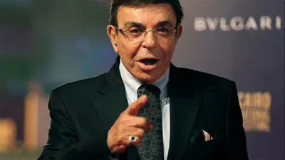 وضع سمير صبري على جهاز أكسجين تمهيدًا لعملية خطيرة في القلب (فيديو)