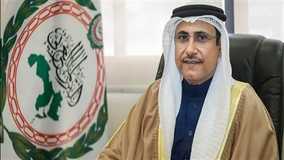 العسومي يصل المغرب للمشاركة في أعمال مؤتمر رابطة مجالس الشيوخ والشورى