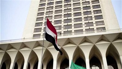 سفارتنا في سلوفاكيا تخصص حافلات لنقل المصريين العابرين لحدود أوكرانيا 