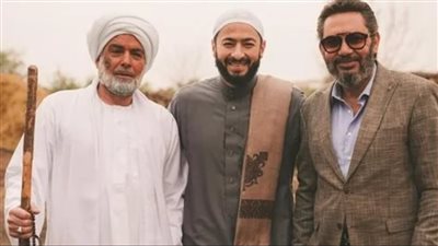 بصورة من الكواليس.. حمادة هلال يشوق جمهوره لمسلسل المداح 