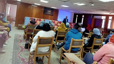 صحة قنا: تدشين برنامج تقنين وإدارة استخدام المضادات الحيوية 