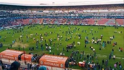 تقارير: وفيات وإصابات إثر إشتباكات في مباراة بالدورى المكسيكى