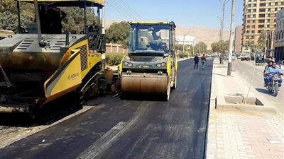 بتكلفة 9 ملايين جنيه.. رصف 6 شوارع بحي الكوثر بسوهاج