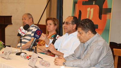 عمر عبد العزيز: أقف ضد دفع مبالغ خيالية نظير التصوير الخارجي